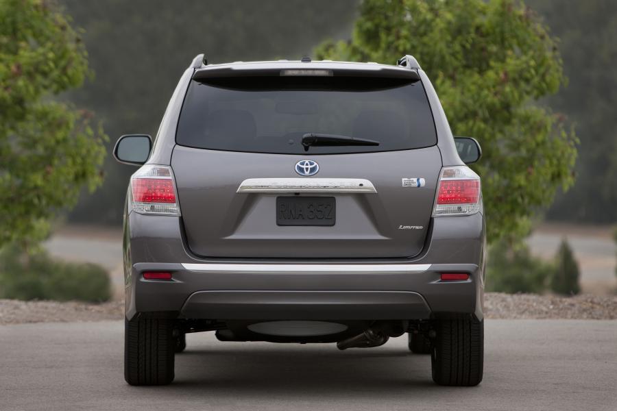  Toyota Highlander Hybrid 2011 года  (фото 23 из 34)